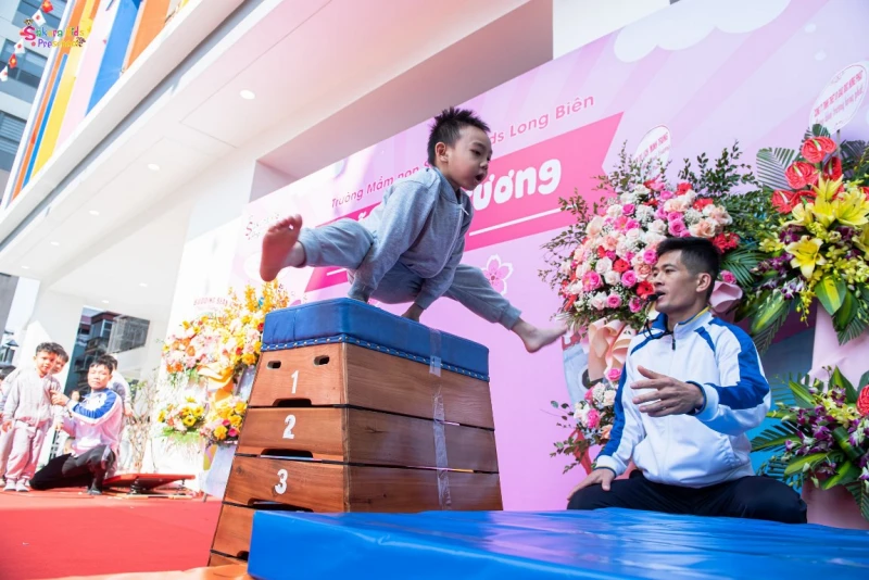 Tưng bừng khai trương Trường Mầm non Sakura Kids Long Biên