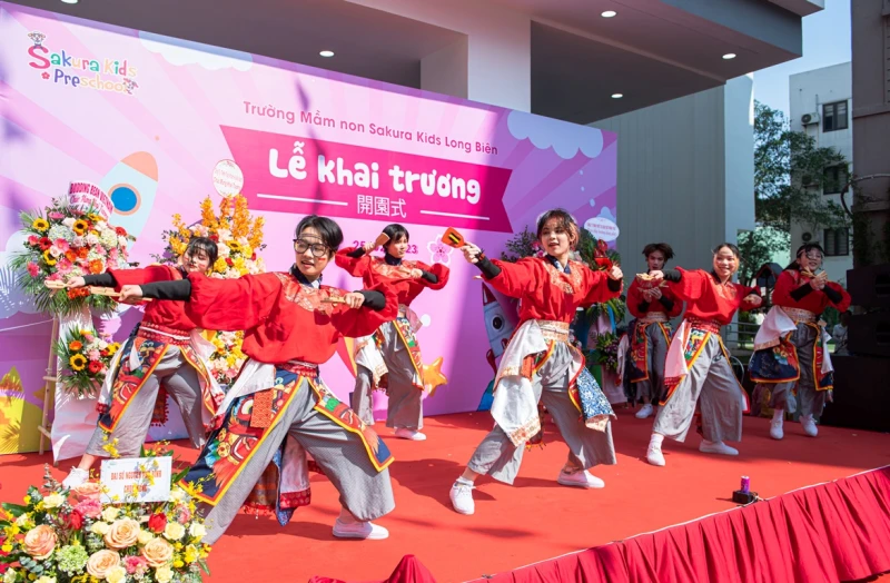 Tưng bừng khai trương Trường Mầm non Sakura Kids Long Biên