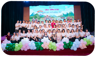 Giáo viên tại Sakura Kids